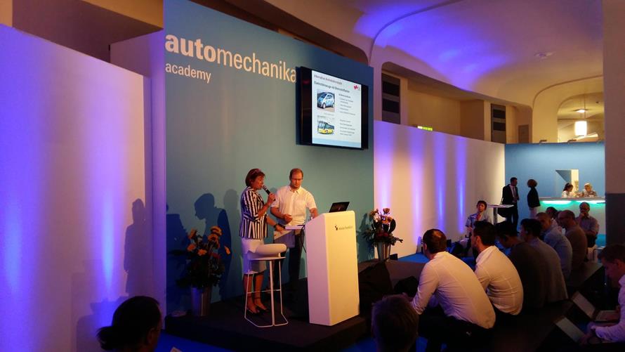 Moderation bei der Automechanika